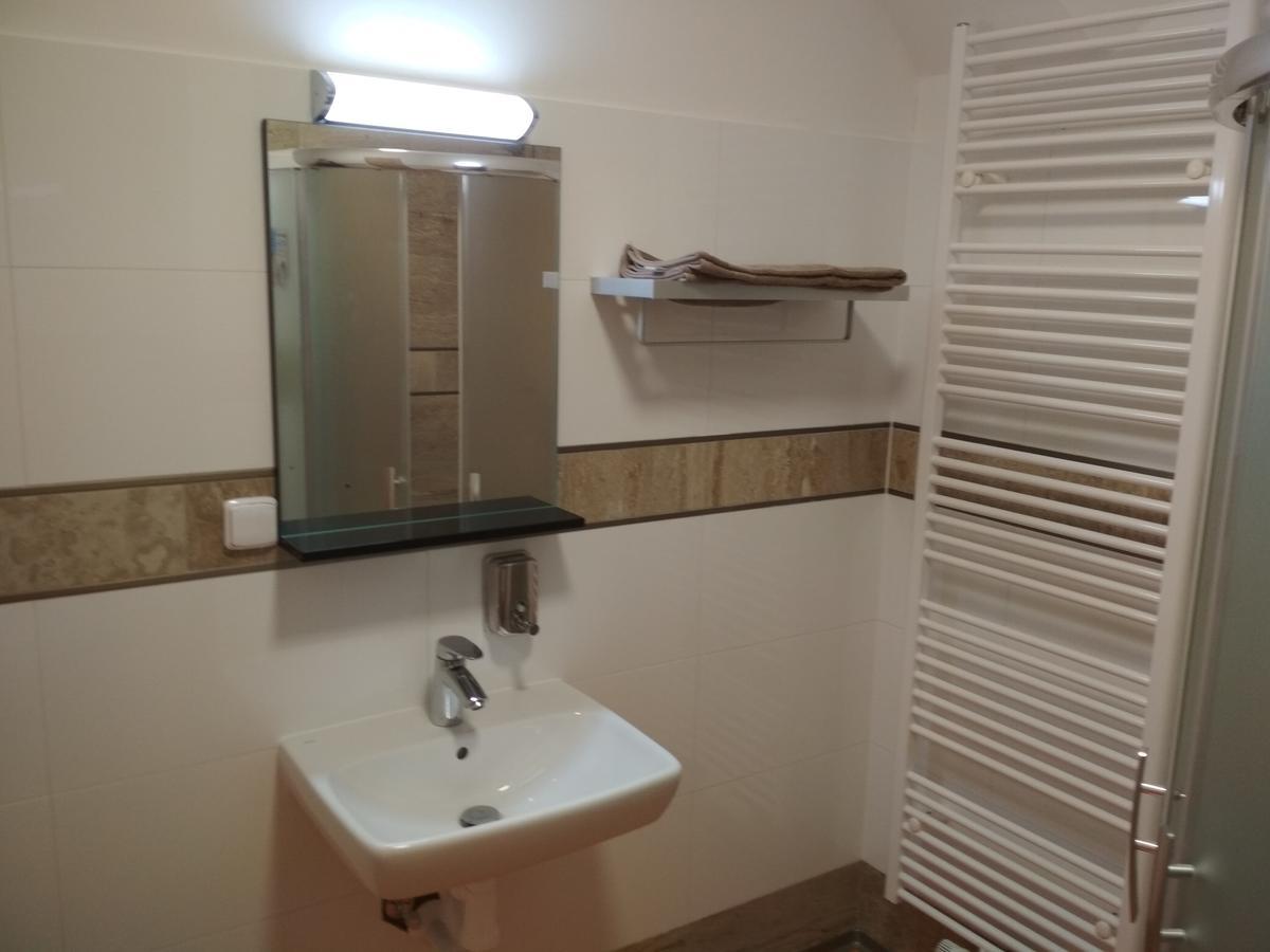 Apartmany Pod Kastany Kvasice Luaran gambar